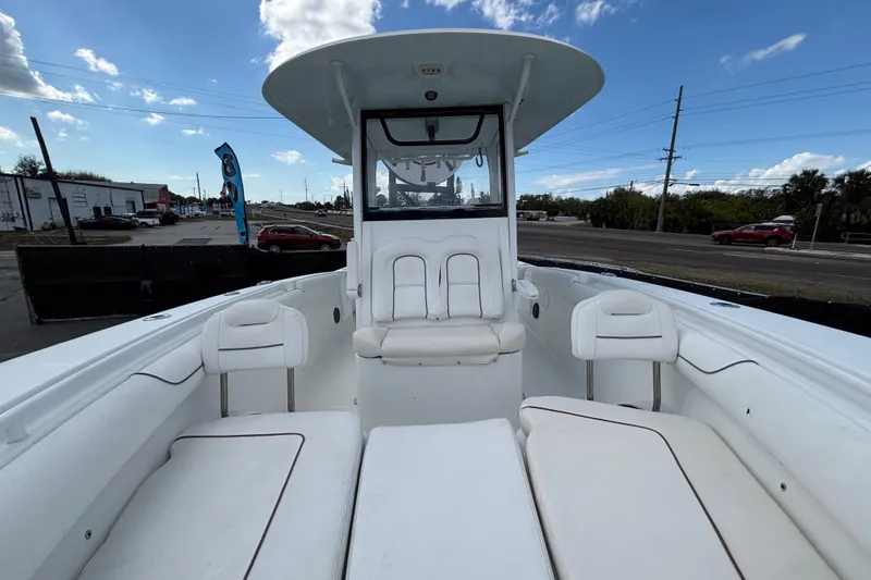  Yacht Photos Pics 2018 Sea Hunt Gamefish 30 Forward Seating boat with white interior and clear sky background.