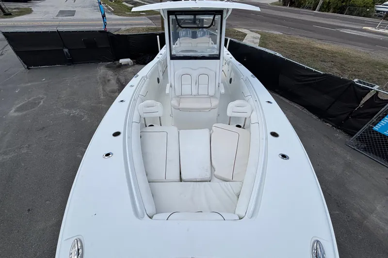  Yacht Photos Pics 2018 Sea Hunt Gamefish 30 Forward Seating boat with spacious deck and seating area.