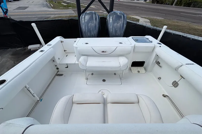  Yacht Photos Pics 2018 Sea Hunt Gamefish 30 boat interior with forward seating and dual engines.