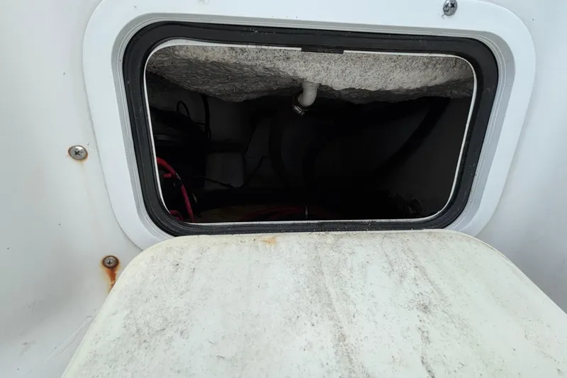  Yacht Photos Pics Hatch opening on 2018 Sea Hunt Gamefish 30 Forward Seating boat.