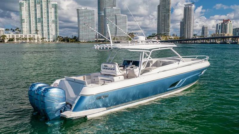  Yacht Photos Pics 2022 Intrepid 409 Valor - Image 14