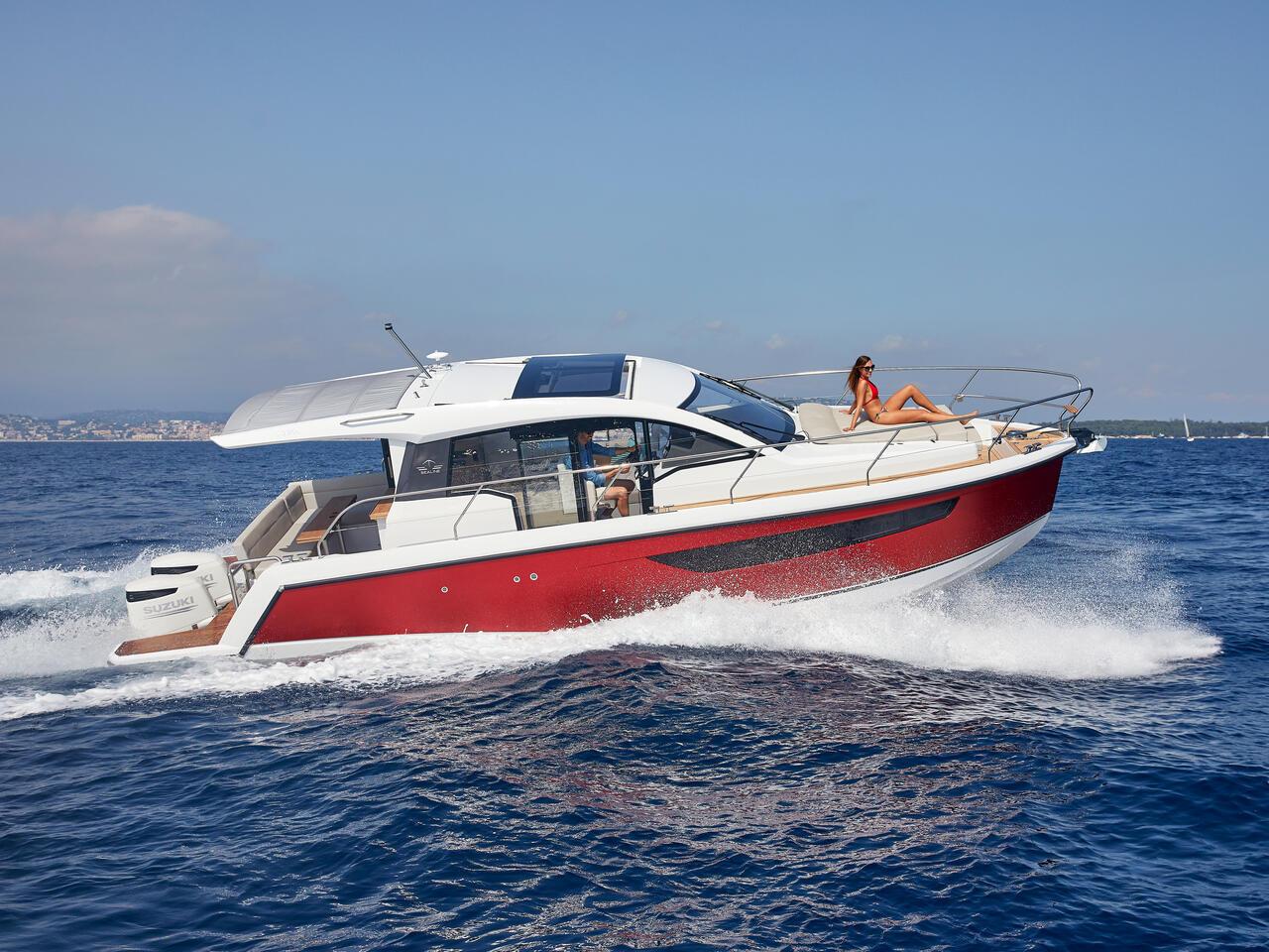 Круизный катер. Sealine s37.