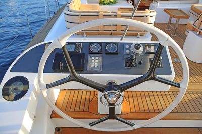 Yacht