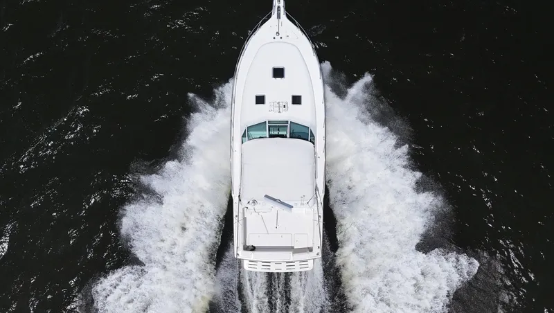 Extremely Clean Boat Yacht Photos Pics 
