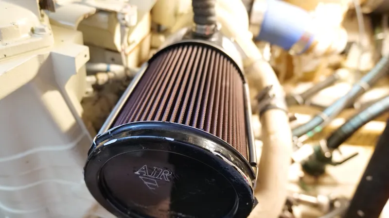 Extremely Clean Boat Yacht Photos Pics 