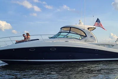 Sea Ray 390 Sundanncer