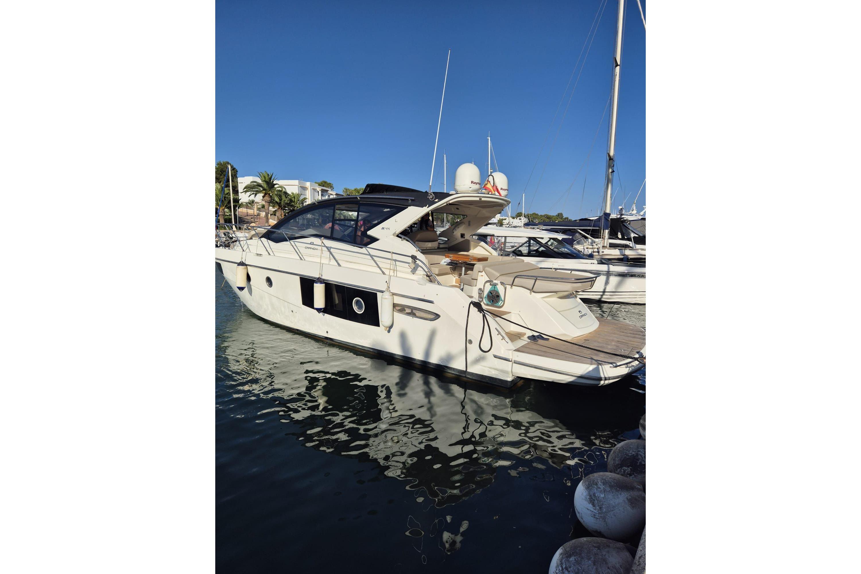 2015 Cranchi M 44 HT