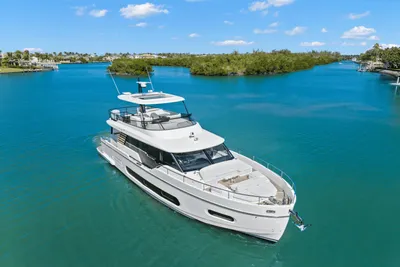 Azimut Magellano 60