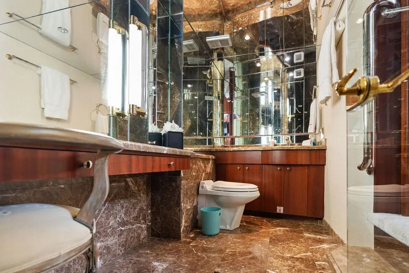 Magnum Ride Yacht Photos Pics 