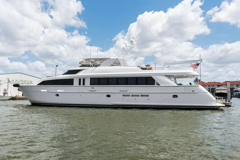 Magnum Ride Yacht Photos Pics 