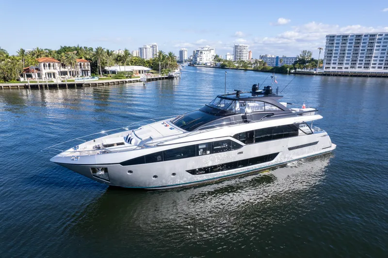 Rise Above III Yacht Photos Pics 