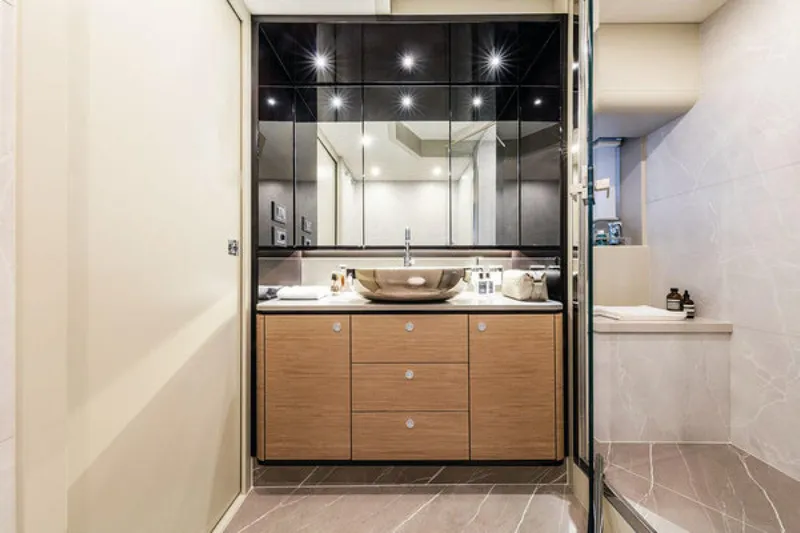  Yacht Photos Pics 2025 Absolute Navetta 58 - Image 31