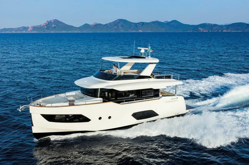 Yacht Photos Pics 2025 Absolute Navetta 58 - Image 1