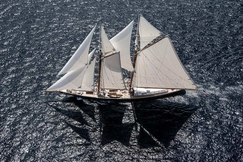 Columbia Yacht Photos Pics 