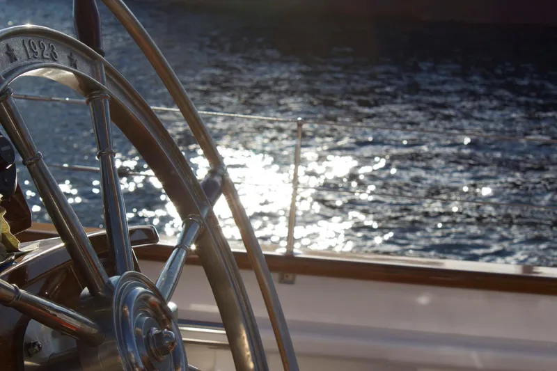 Columbia Yacht Photos Pics 