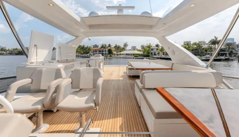 Mancusa Yacht Photos Pics Luxurious 2016 Azimut Fly 72 yacht with spacious deck and elegant seating.