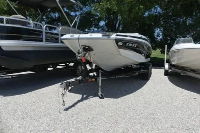Crownline E 205 XS