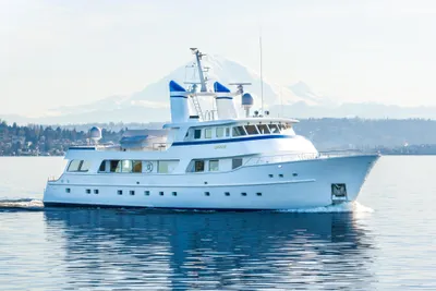 1997 Trident Tri-Deck Exploration Cockpit Motor Yacht