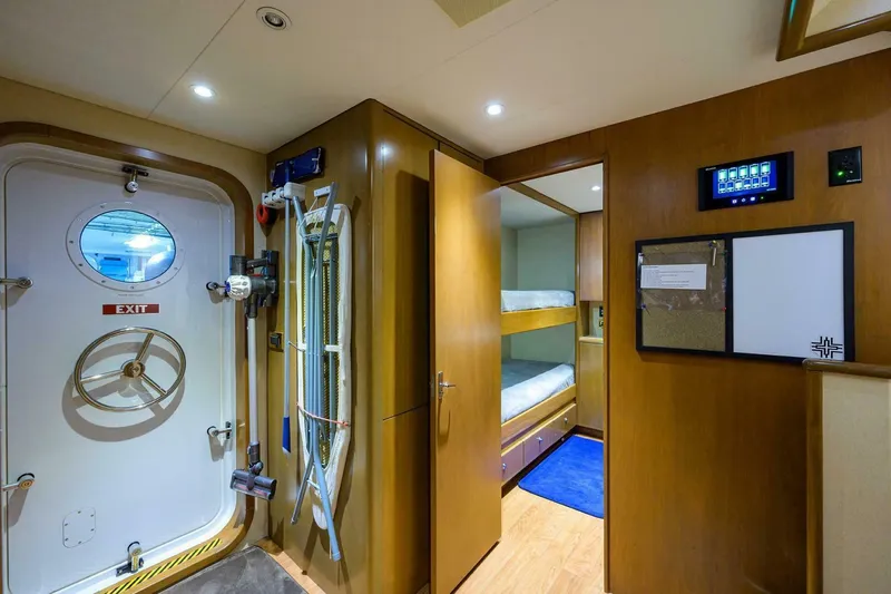 The Crown Royal Yacht Photos Pics 2003 Westship Sportfish - Image 72