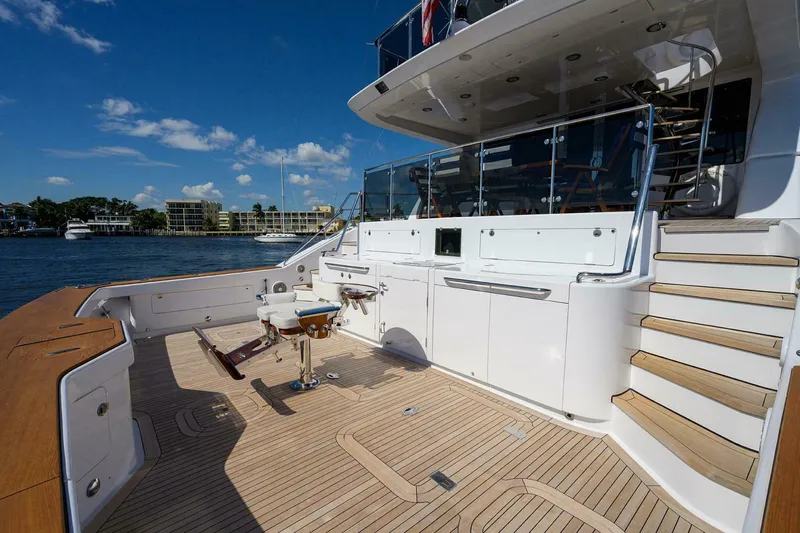 The Crown Royal Yacht Photos Pics 2003 Westship Sportfish - Image 29