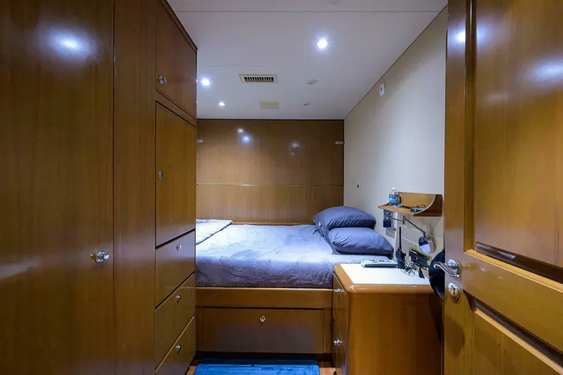 The Crown Royal Yacht Photos Pics 2003 Westship Sportfish - Image 75