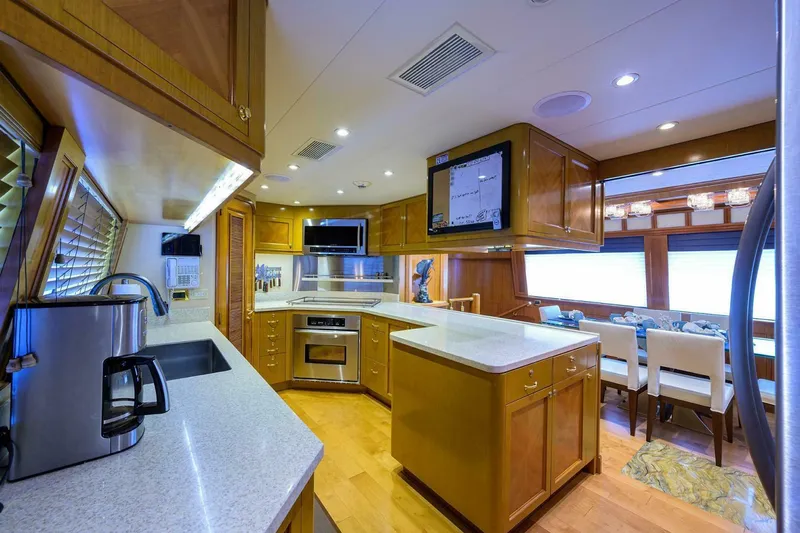 The Crown Royal Yacht Photos Pics 2003 Westship Sportfish - Image 59