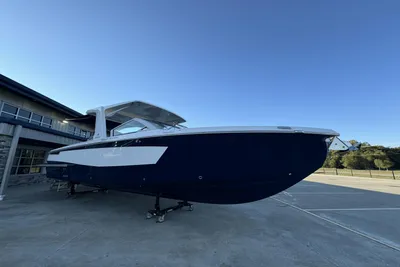 Aviara AV32