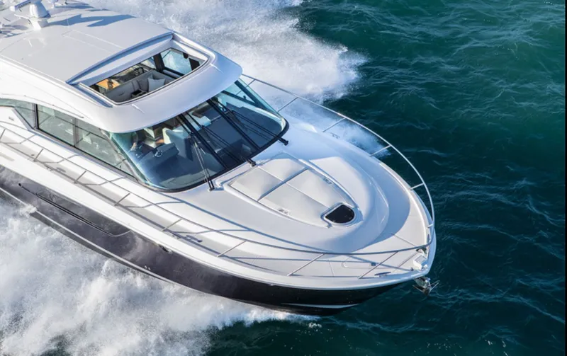 Valor Yacht Photos Pics 