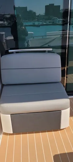 Valor Yacht Photos Pics 