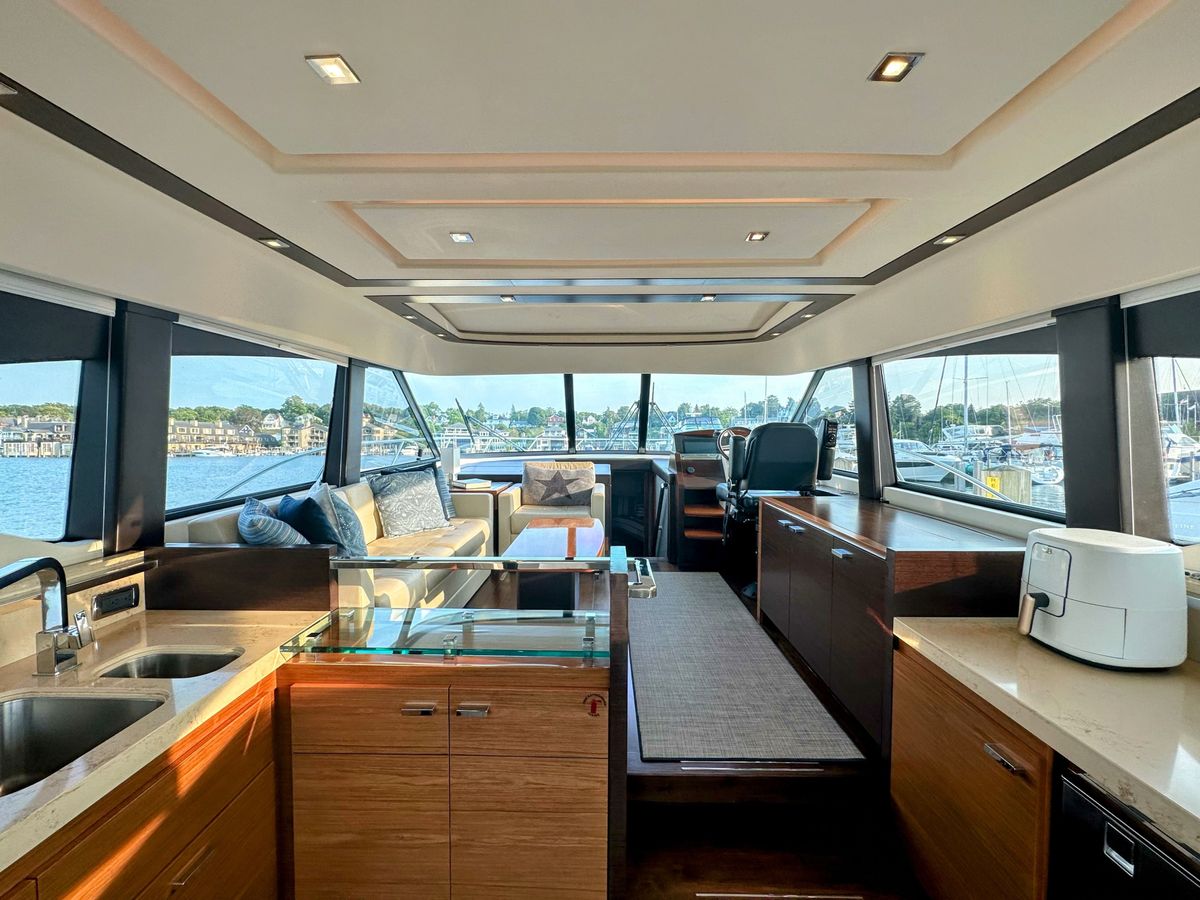 2014 Tiara Yachts 50 
