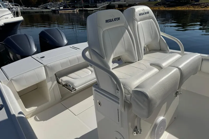  Yacht Photos Pics 2015 Regulator 28 Forward Seating boat with dual seats and outboard motors.