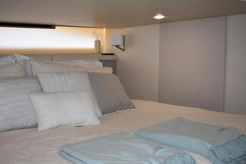 Me Yacht Photos Pics 