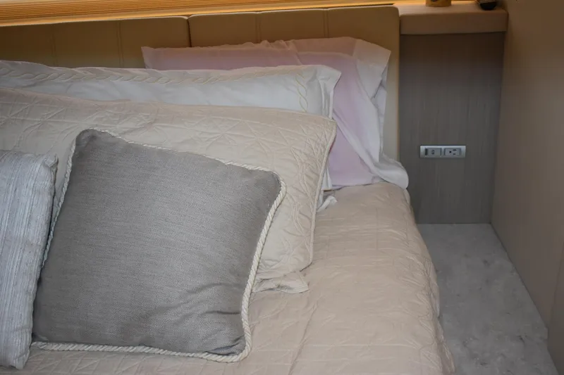 Me Yacht Photos Pics 