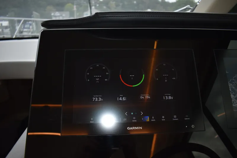 Me Yacht Photos Pics 