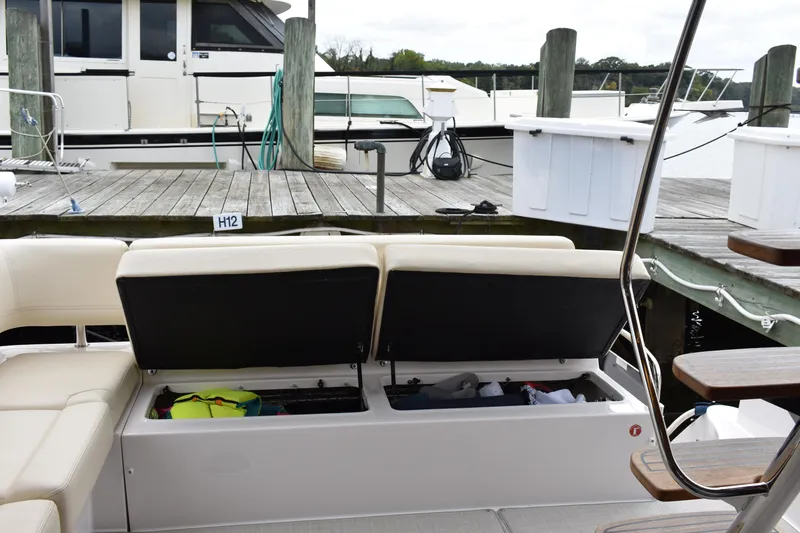 Me Yacht Photos Pics 