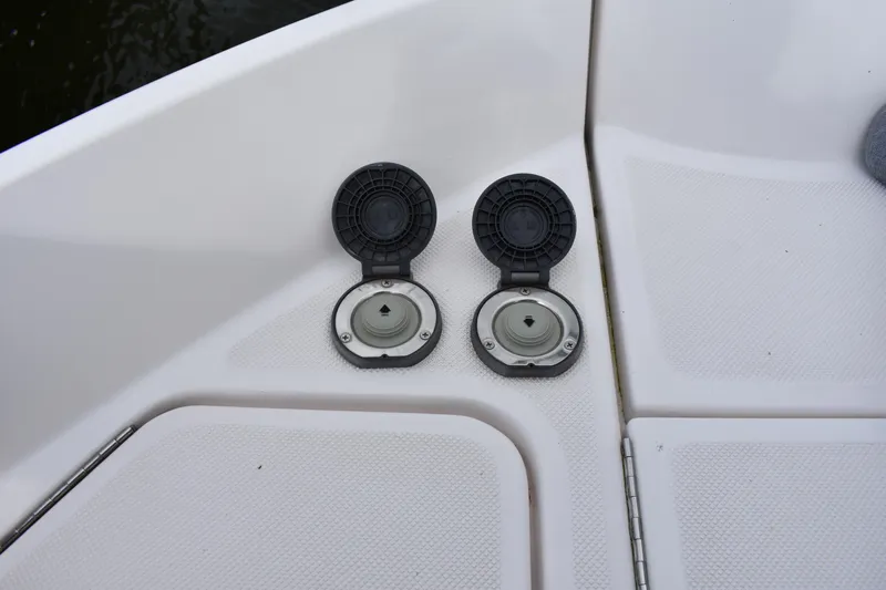 Me Yacht Photos Pics 