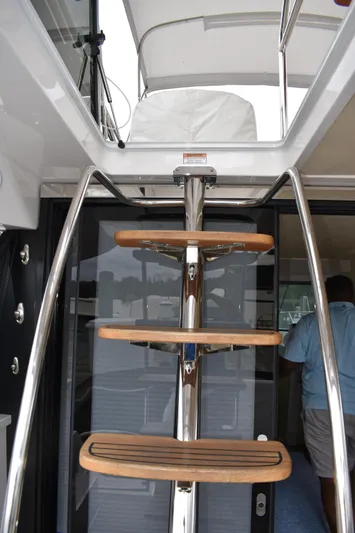 Me Yacht Photos Pics 