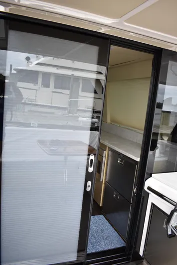 Me Yacht Photos Pics 