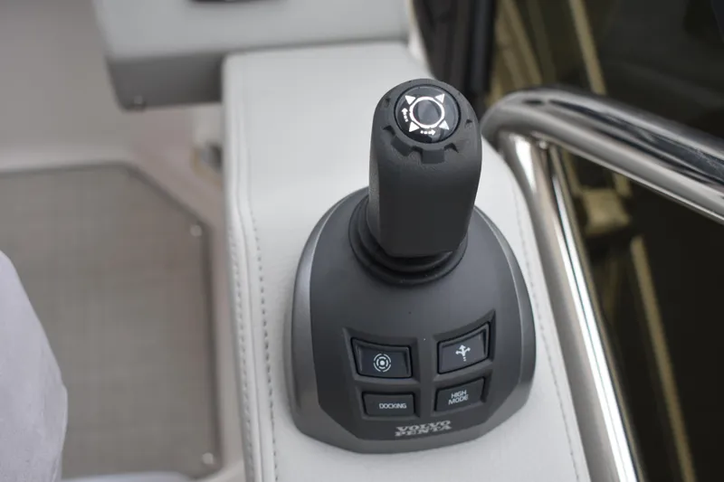 Me Yacht Photos Pics 