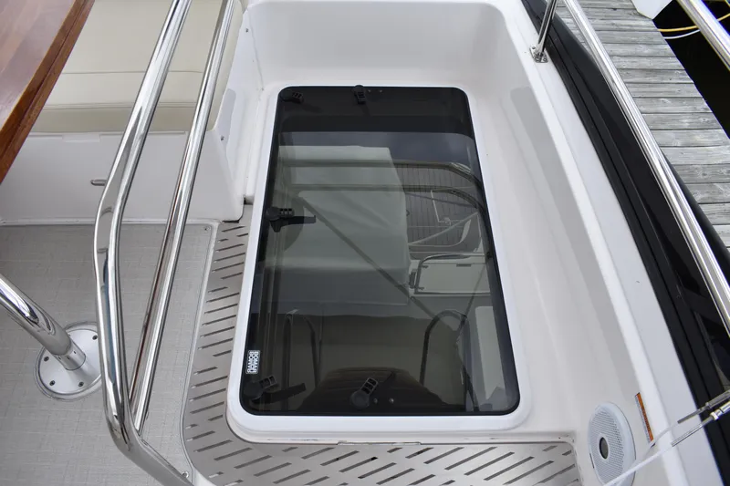 Me Yacht Photos Pics 