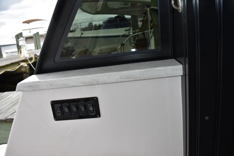 Me Yacht Photos Pics 