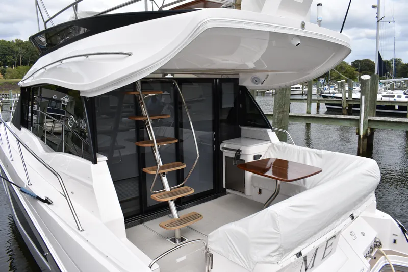 Me Yacht Photos Pics 