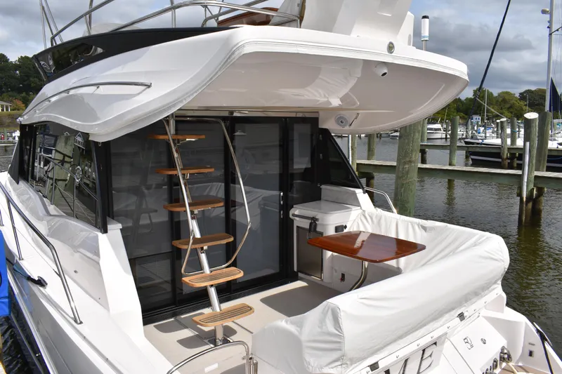 Me Yacht Photos Pics 