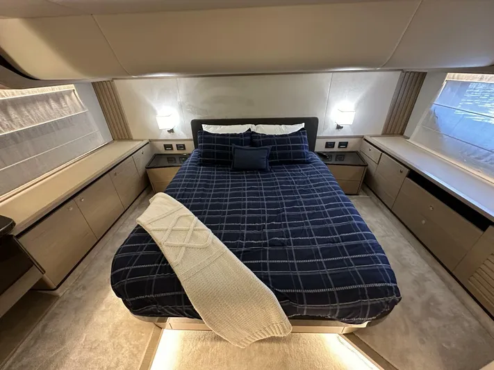  Yacht Photos Pics 2022 Absolute Navetta 52 - Image 22
