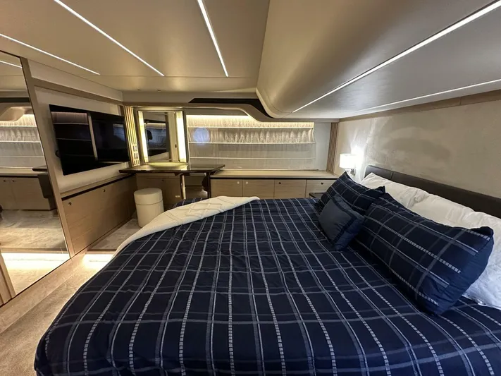  Yacht Photos Pics 2022 Absolute Navetta 52 - Image 23