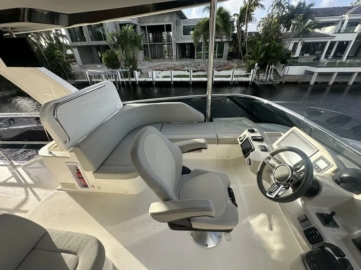  Yacht Photos Pics 2022 Absolute Navetta 52 - Image 37