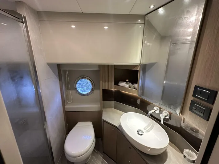  Yacht Photos Pics 2022 Absolute Navetta 52 - Image 21