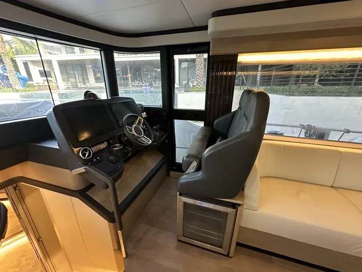  Yacht Photos Pics 2022 Absolute Navetta 52 - Image 14