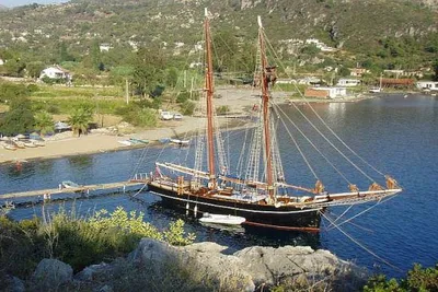1900 Tall Ship