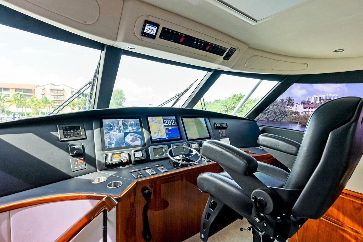 2015 Viking 66 